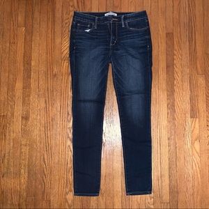 Dark blue Abercrombie & Fitch skinny jeans